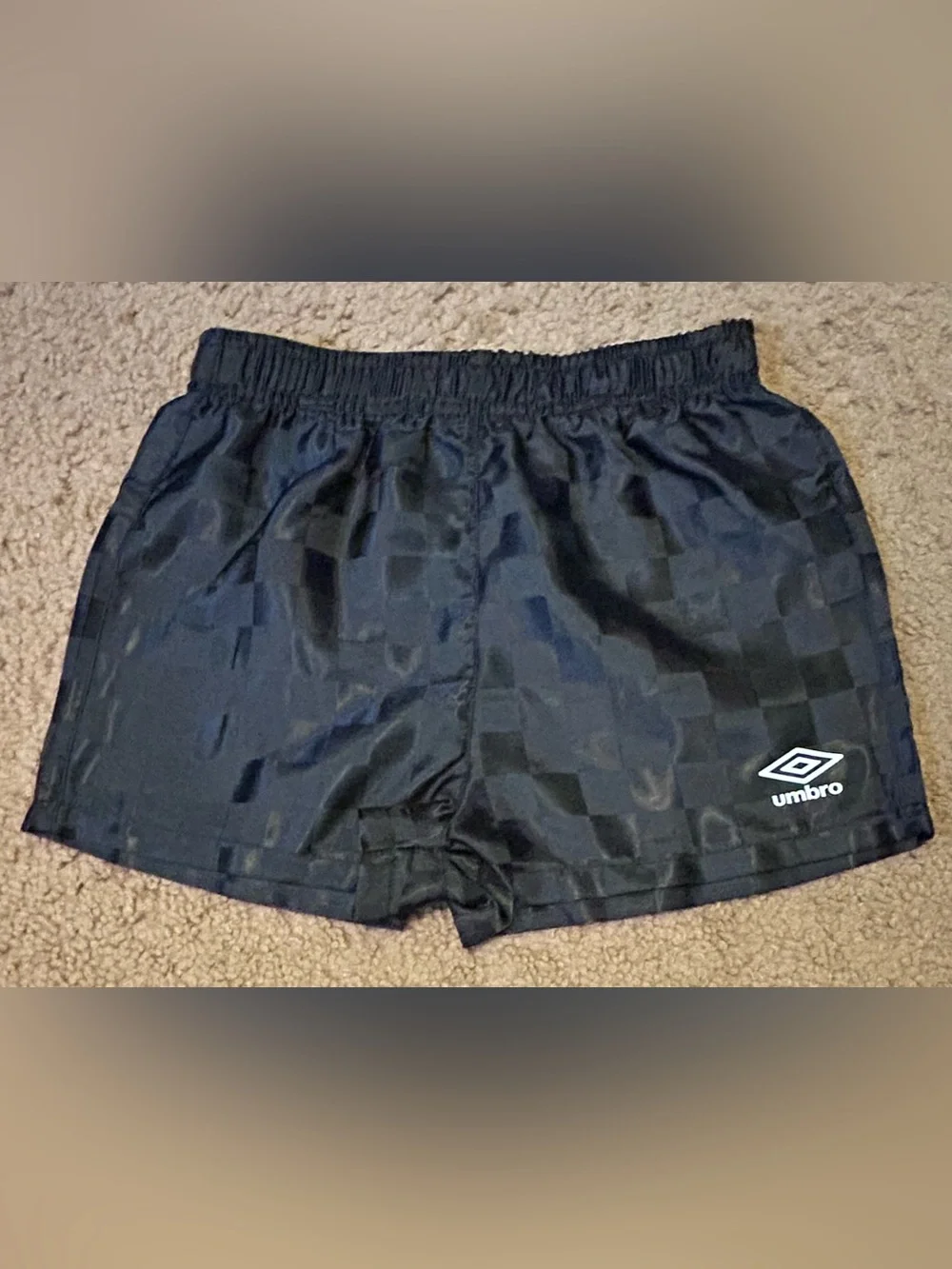 Umbro Boy’s Set Shorts & Tee Size 7-8 NEW Black Logo & Trim